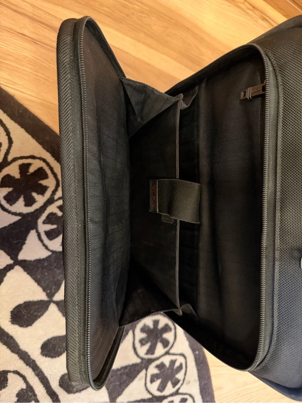 Tumi Alpha 22016DH (Black)